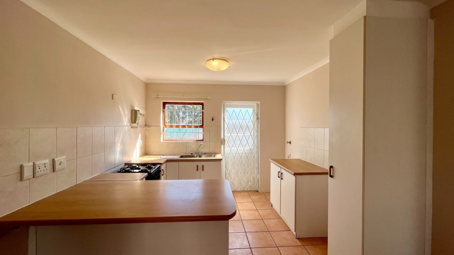 2 Bedroom Property for Sale in Guldenland Western Cape